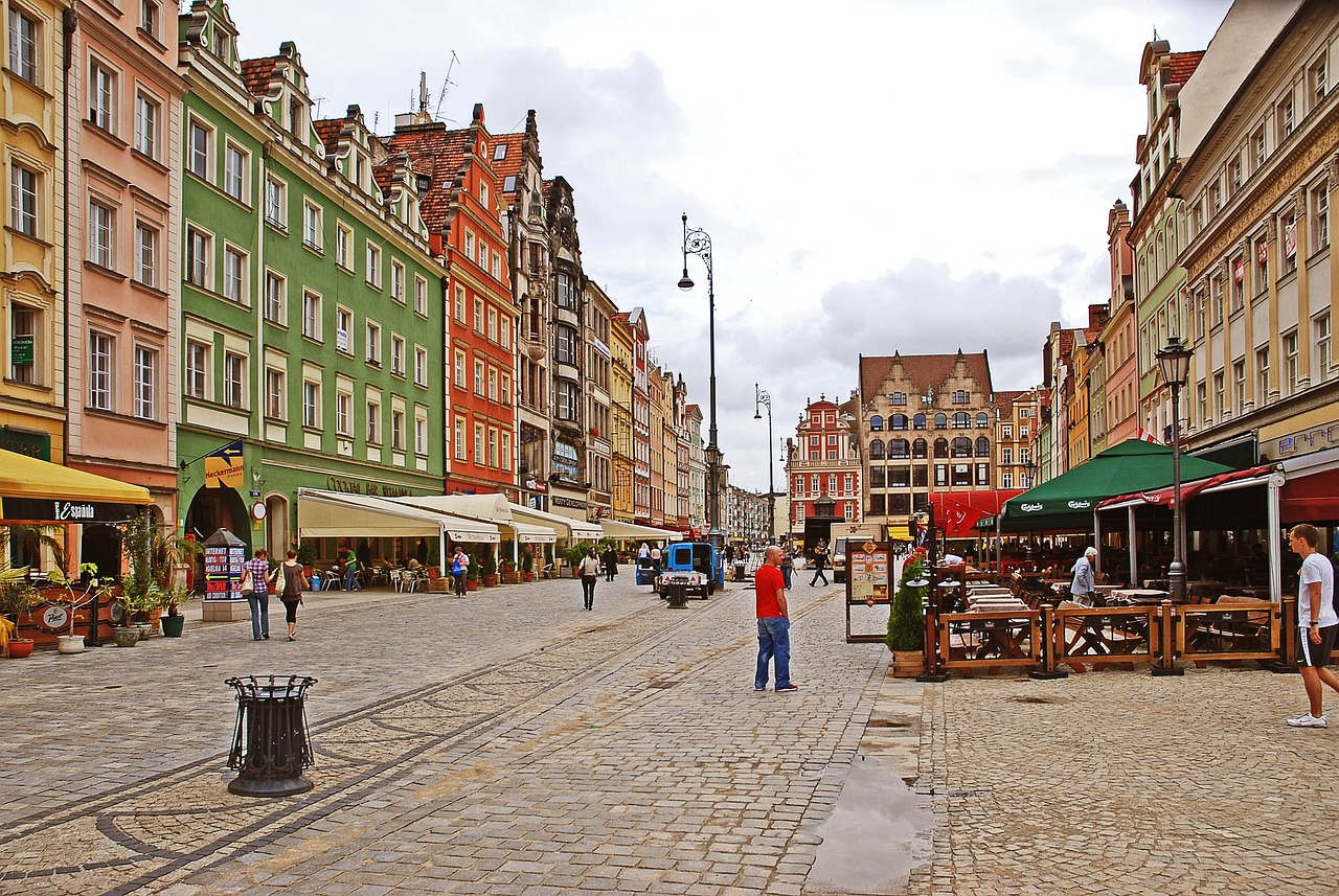 PoÅ¼ar w tramwaju przed dworcem WrocÅaw GÅÃ³wny