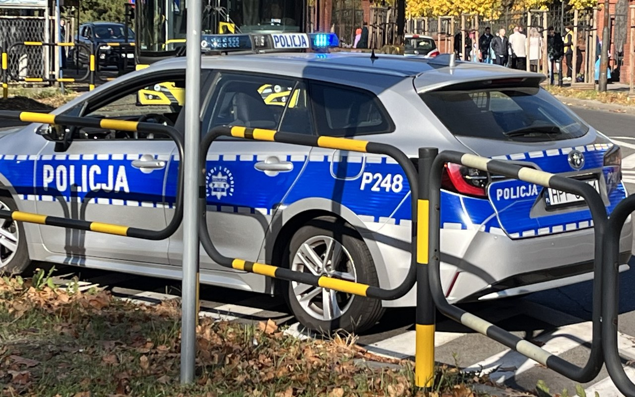 BMW uderzyÅo w bariery